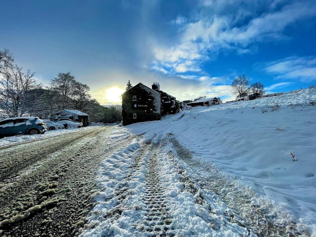 The White Lion Inn Buckden  Eksteriør bilde